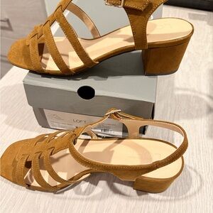 New LOFT Women's Brown Strappy Sandals, size 10